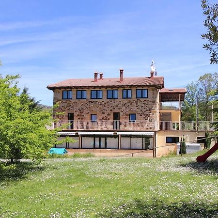 La Romanika De Fellini San Martin de Elines Exterior photo