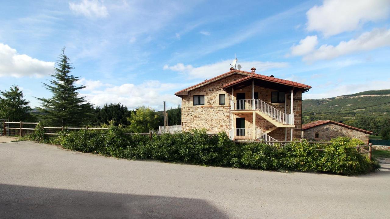 La Romanika De Fellini San Martin de Elines Exterior photo