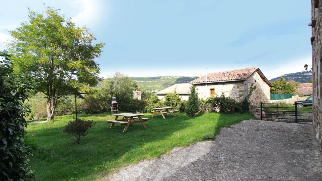 La Romanika De Fellini San Martin de Elines Exterior photo